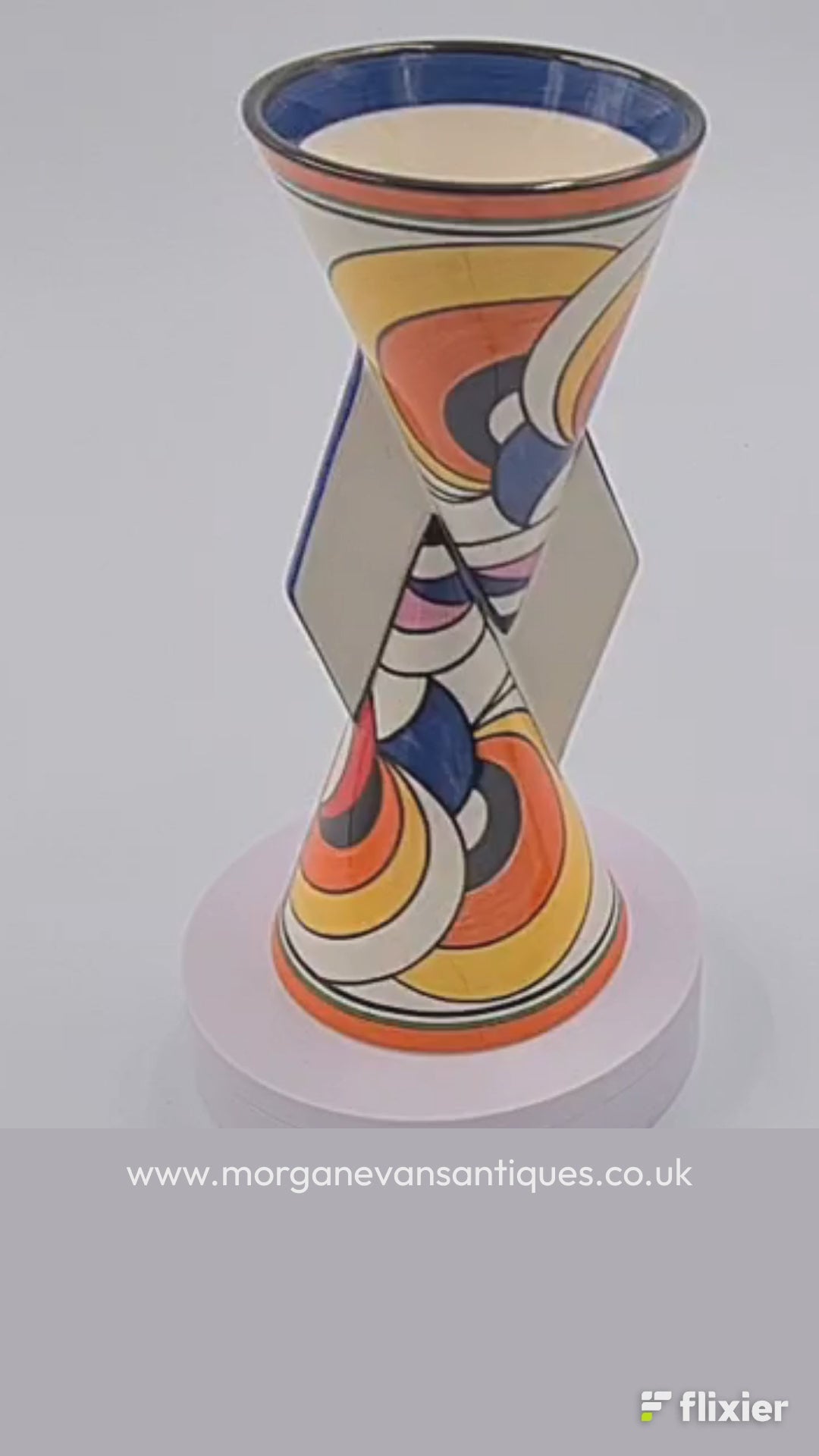 Clarice Cliff - Bizarre - "Swirls" - Yo-Yo Vase